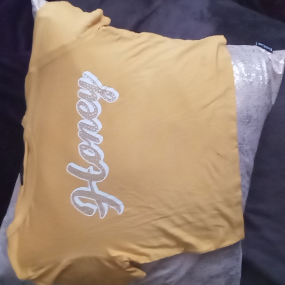 Anthropologie Tops - Women Belly T Shirt